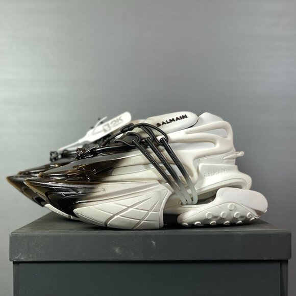 Balmain Unicorn Black And White Leather Sneakers - Picture 8 of 9